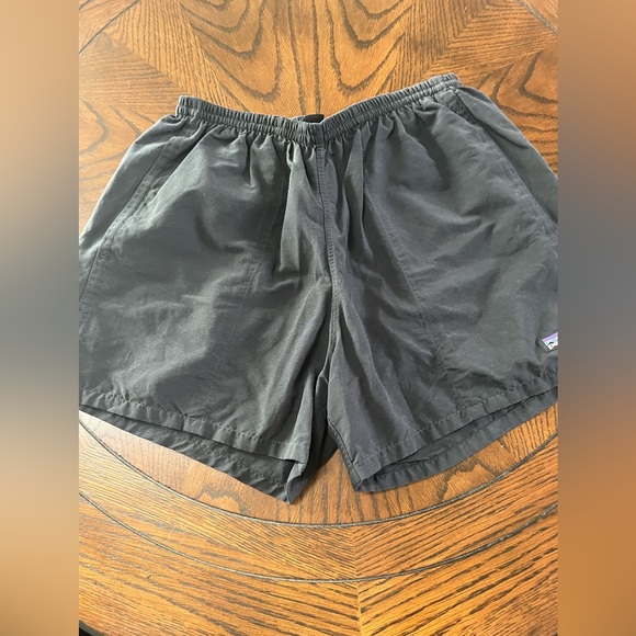 Patagonia shorts - Picture 2 of 6